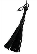 Load image into Gallery viewer, Bare Leatherworks - Midsize Bull Flogger (Black)