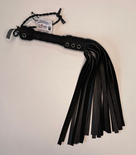 Load image into Gallery viewer, Bare Leatherworks - Midsize ThudStinger Flogger (Black)