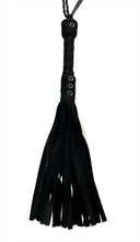Load image into Gallery viewer, Bare Leatherworks - Midsize Mule Deer Flogger (Black)