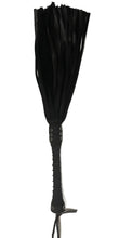 Load image into Gallery viewer, Bare Leatherworks - Master Mule Deer Flogger (Black)
