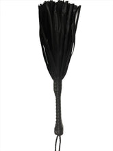 Load image into Gallery viewer, Bare Leatherworks - Master Mule Deer Flogger(Black)