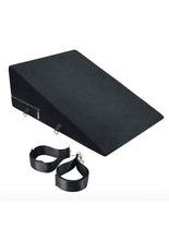 Load image into Gallery viewer, WhipSmart Try-Angle Cushion - Black