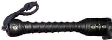Load image into Gallery viewer, Bare Leatherworks - Master Bull Flogger (Black)