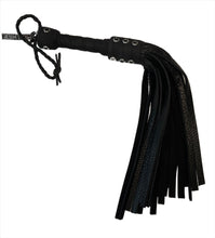Load image into Gallery viewer, Bare Leatherworks - Midsize Bull Flogger (Black)
