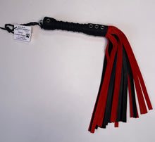 Load image into Gallery viewer, Bare Leatherworks - Midsize Cow Flogger (Red/Black)
