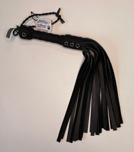 Load image into Gallery viewer, Bare Leatherworks - Midsize ThudStinger Flogger (Black)
