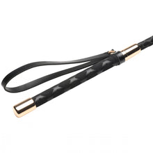 Load image into Gallery viewer, Master Series Riding Crop 18 inch (Black)
