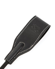 Load image into Gallery viewer, Sei Mio Rein in Desire Riding Crop - Black
