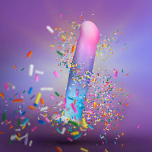Load image into Gallery viewer, Avant D17 Lucky Silicone Dildo
