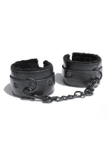 Load image into Gallery viewer, Sex and Mischief Shadow Fur Handcuffs - Black
