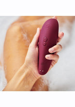 Load image into Gallery viewer, Womanizer Classic 2 Rechargeable Silicone Clitoral Stimulator
